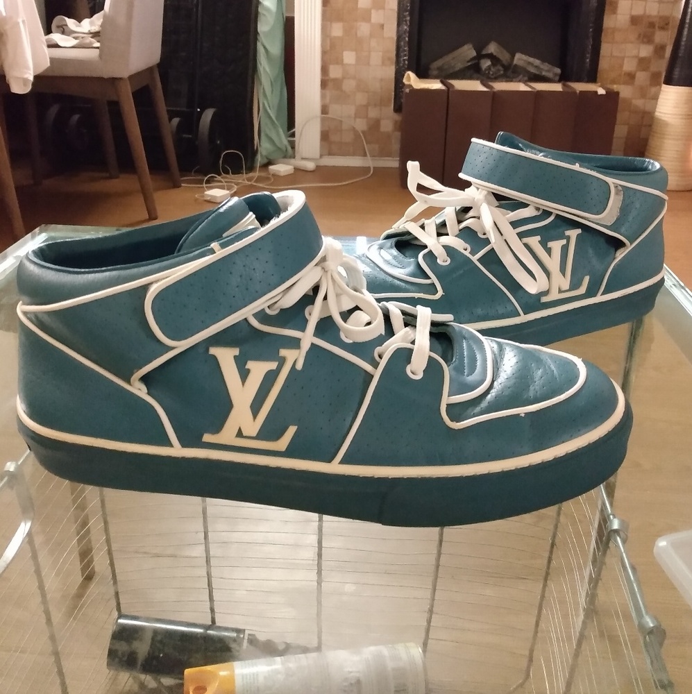 Everything authentic nothin fake over here!